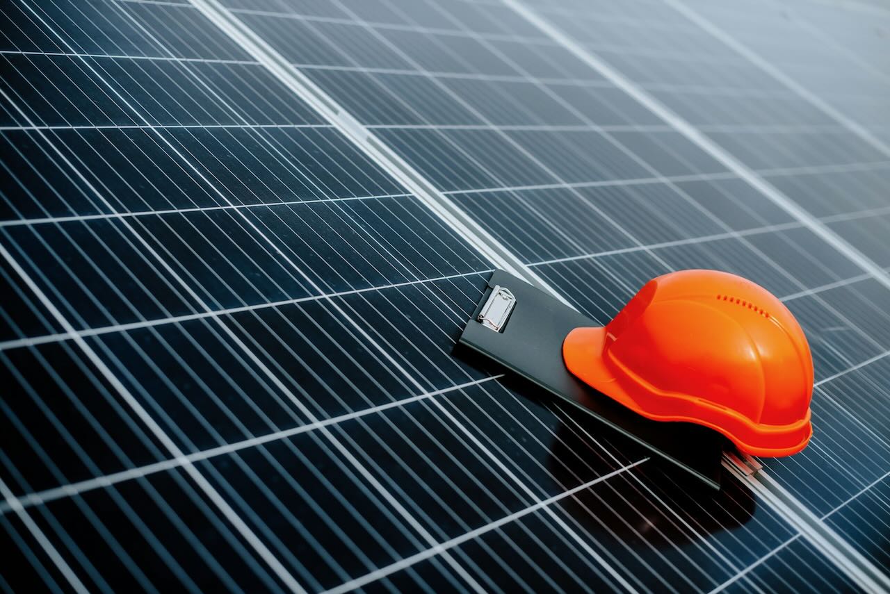 safe solar panel cleaning services